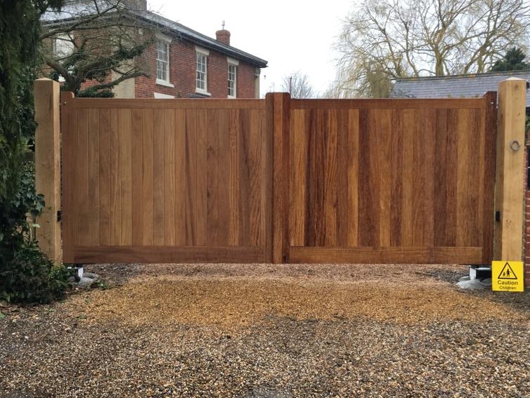 Bespoke Wooden Gate with Underground Automation